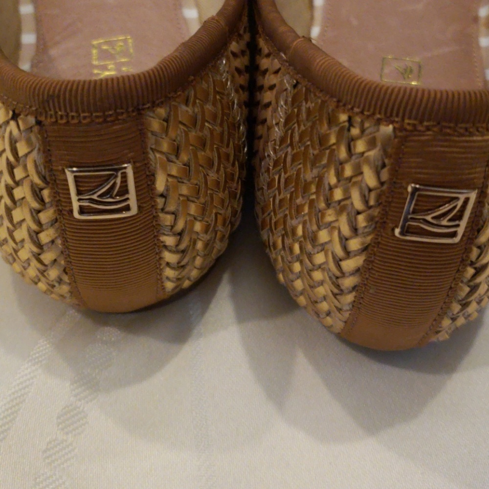 SPERRY Flats - Picture 5 of 5
